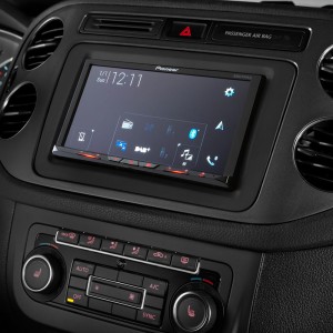 Pioneer presenta nuevas radios para el coche